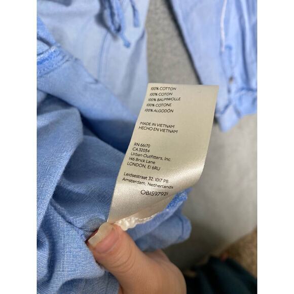 Free people we the free blue denim button up collared lightweight raw hem S - Picture 10 of 13